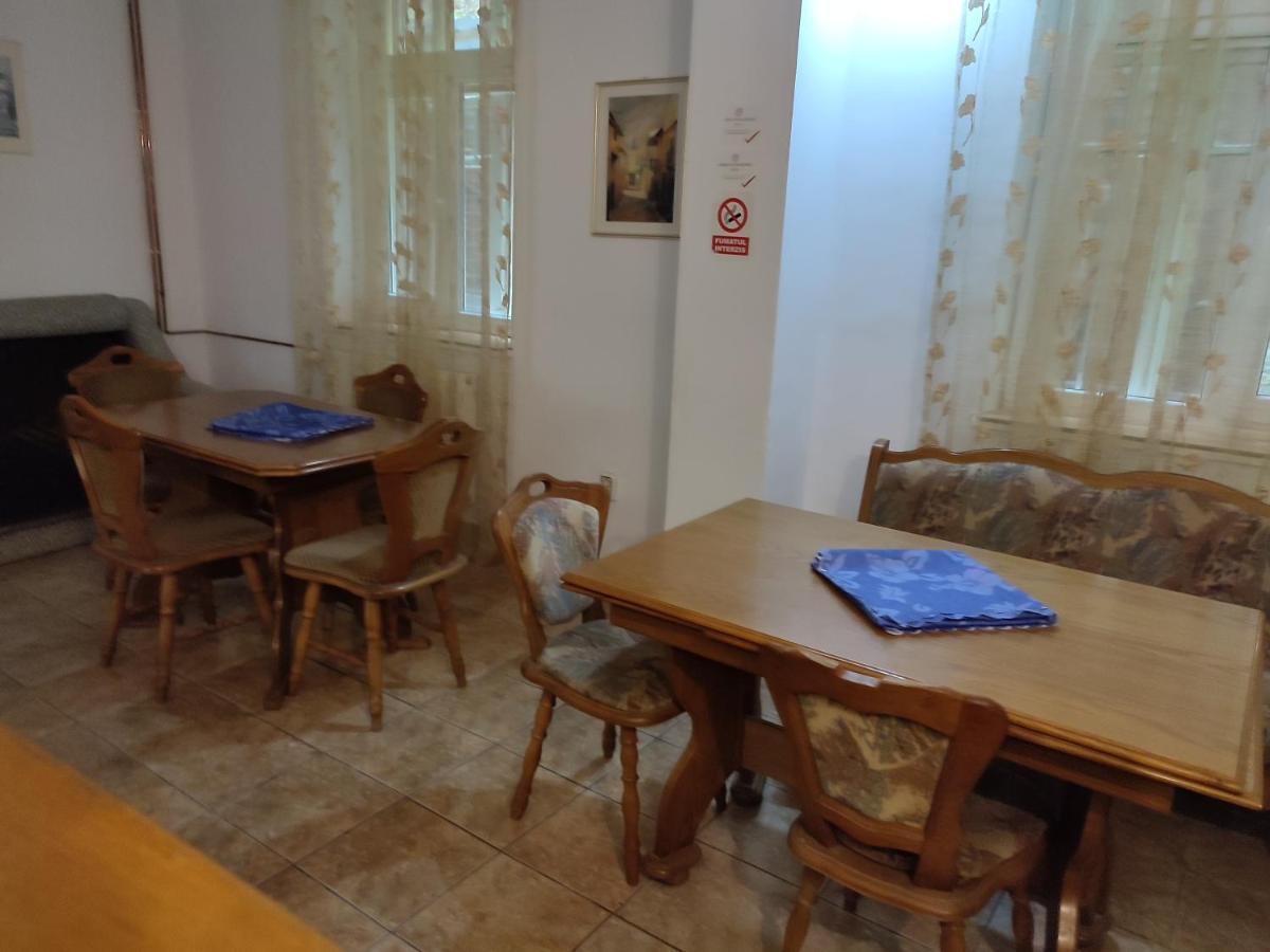 Vila Brazilor Caciulata Buitenkant foto